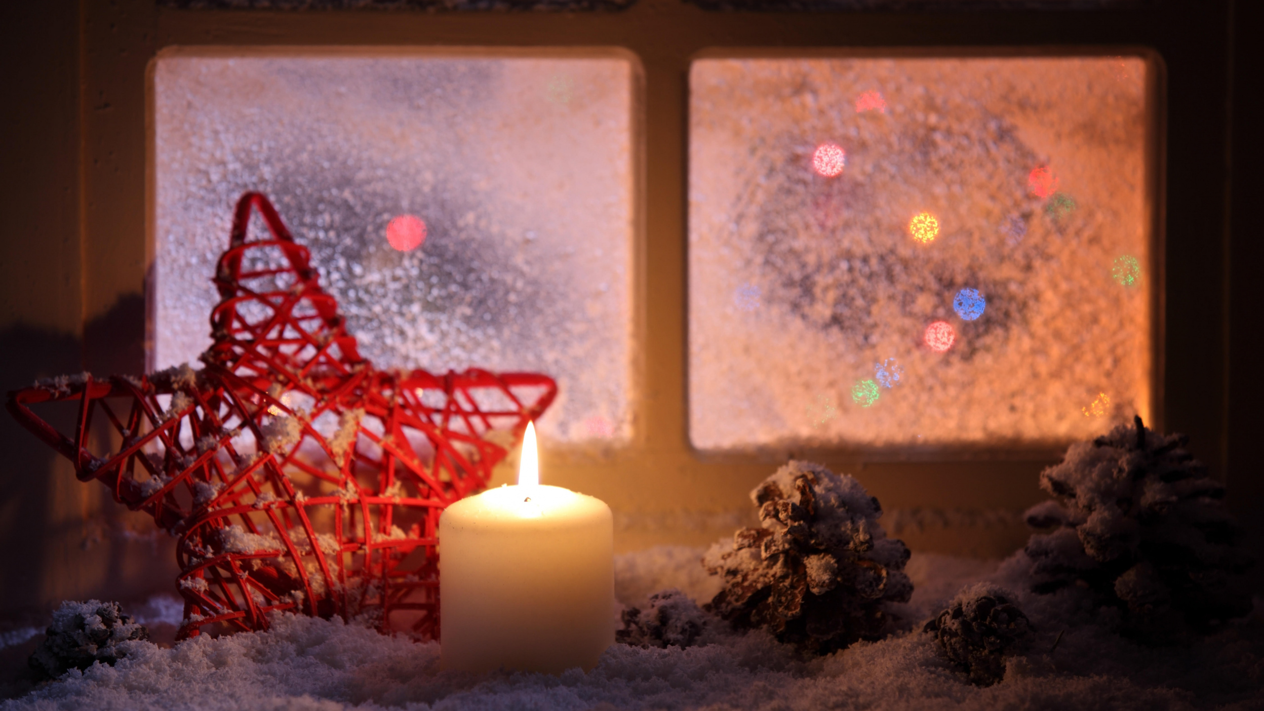 El Día De Navidad, Luz, Luces de Navidad, Invierno, Nieve. Wallpaper in 2560x1440 Resolution