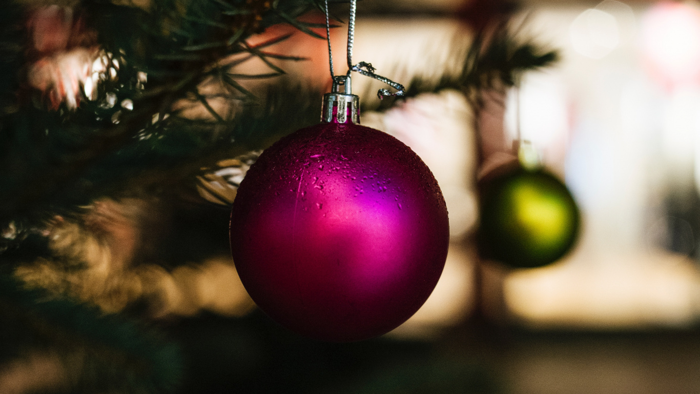 Weihnachten, Christmas Ornament, Baum, Weihnachtsbaum, Weihnachtsdekoration. Wallpaper in 1366x768 Resolution