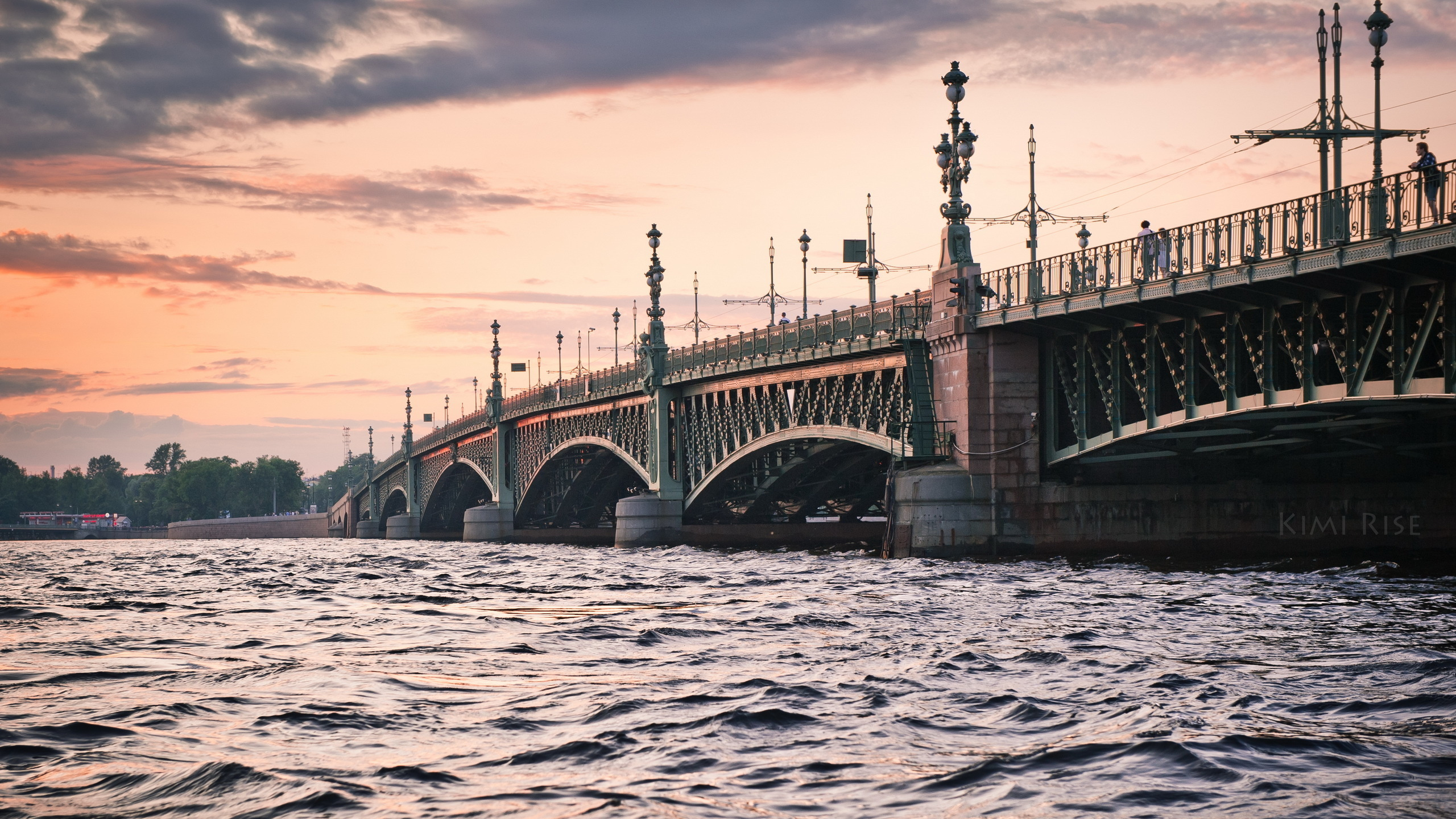 Gray Concrete Bridge Over Water During Daytime. Wallpaper in 2560x1440 Resolution