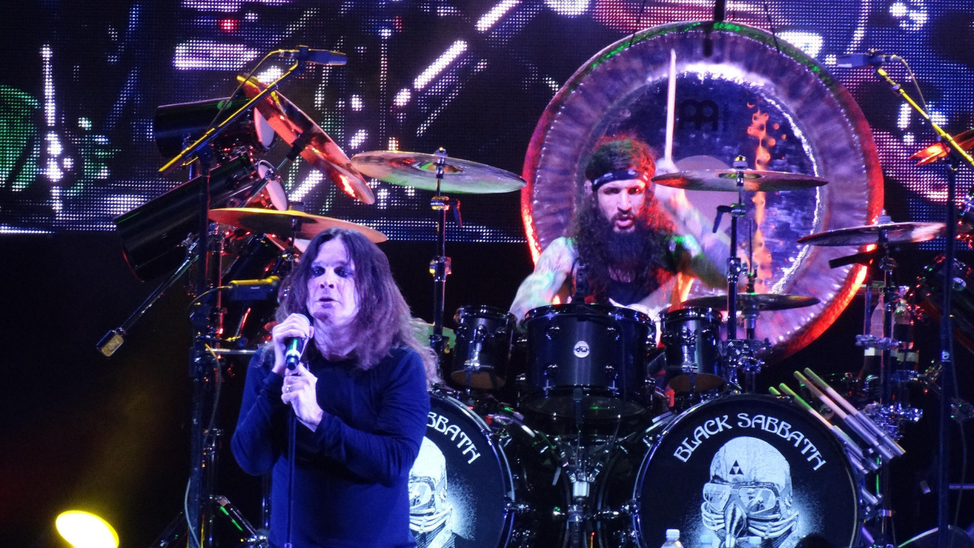 Drummer, Ozzy Osbourne, Rock Concert, Black Sabbath, Drum. Wallpaper in 1366x768 Resolution