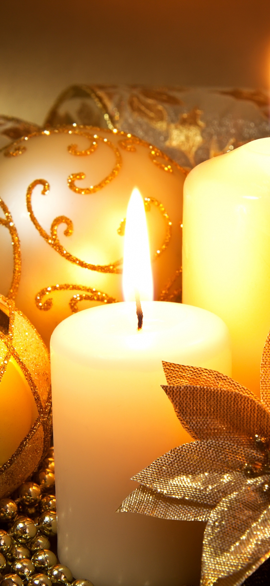 Christmas Decoration, Christmas Day, Christmas Ornament, Candle, Still Life. Wallpaper in 1125x2436 Resolution