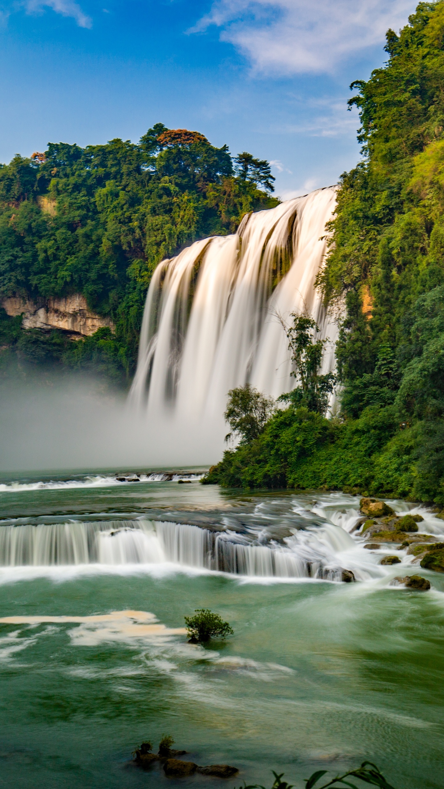 La Cascada De Huangguoshu, Cascada, Cuerpo de Agua, Los Recursos de Agua, Paisaje Natural. Wallpaper in 1440x2560 Resolution