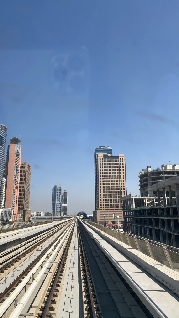 Dubai, Chelsea f c, Tageszeit, Tower Block, Spur. Wallpaper in 750x1334 Resolution