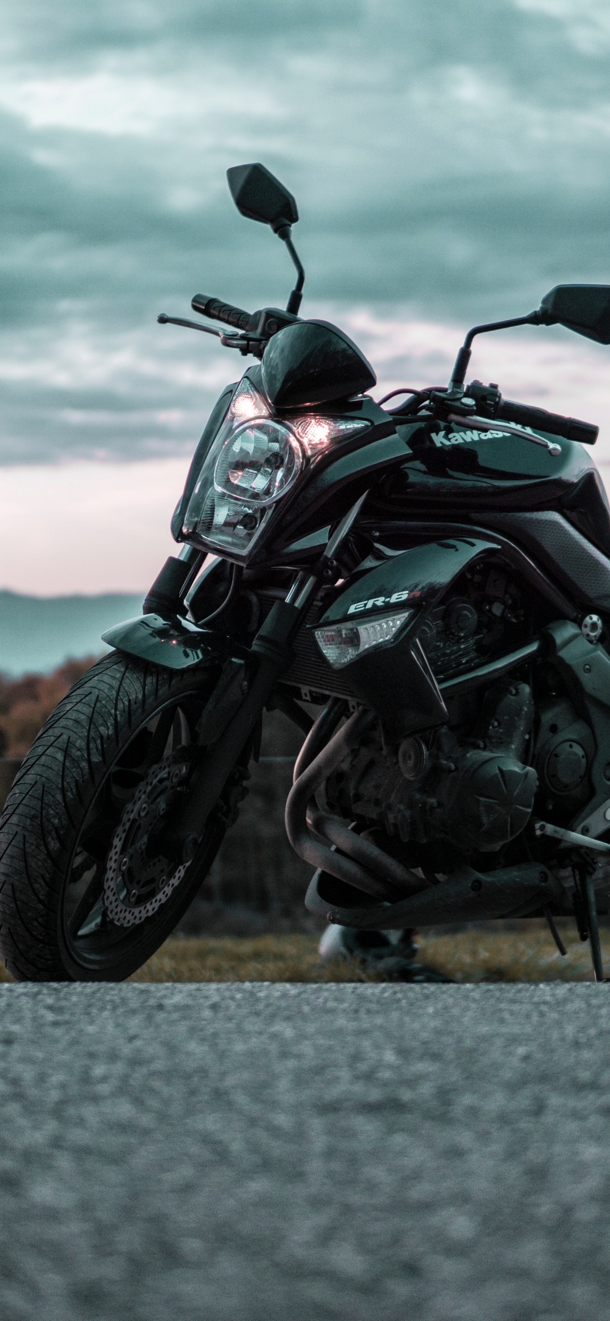 Black and Gray Motorcycle on Gray Asphalt Road During Daytime. Wallpaper in 1242x2688 Resolution