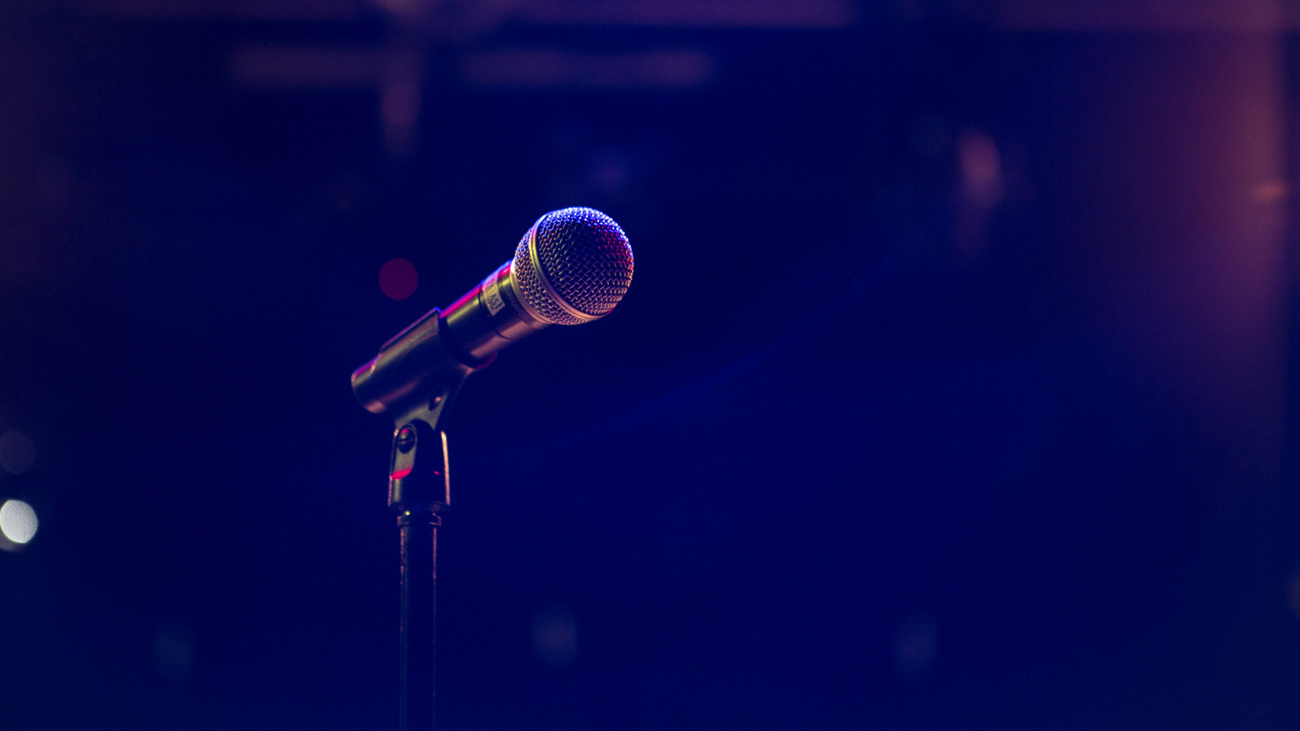 Microphone, Open Mic, Entertainment, Performance, Audio Equipment. Wallpaper in 2560x1440 Resolution