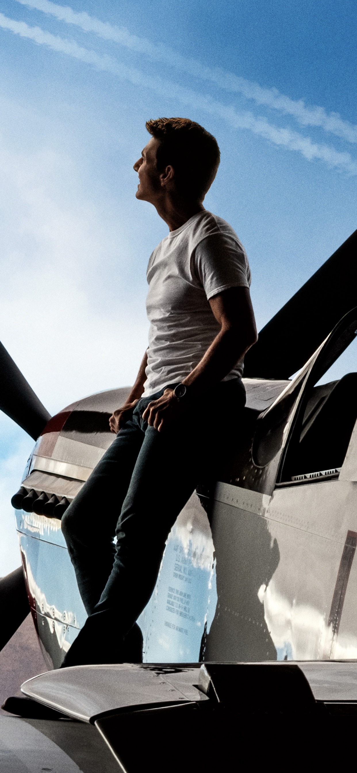 Top Gun Maverick Poster 2021, Paramount Pictures, Es Ist Peter Maverick Mitchell, Bradley Bradshaw, Poster. Wallpaper in 1242x2688 Resolution