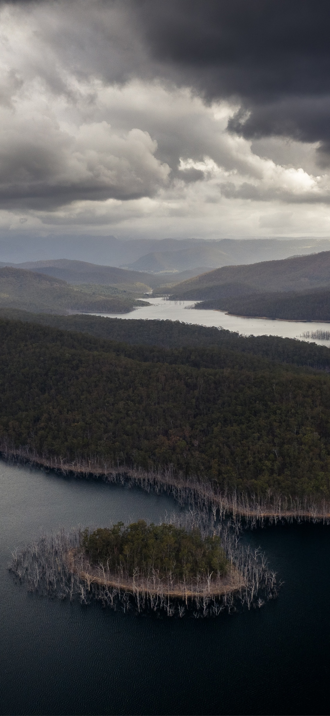 Wasser, Wasserressourcen, Hochland, Cloud, Loch. Wallpaper in 1125x2436 Resolution