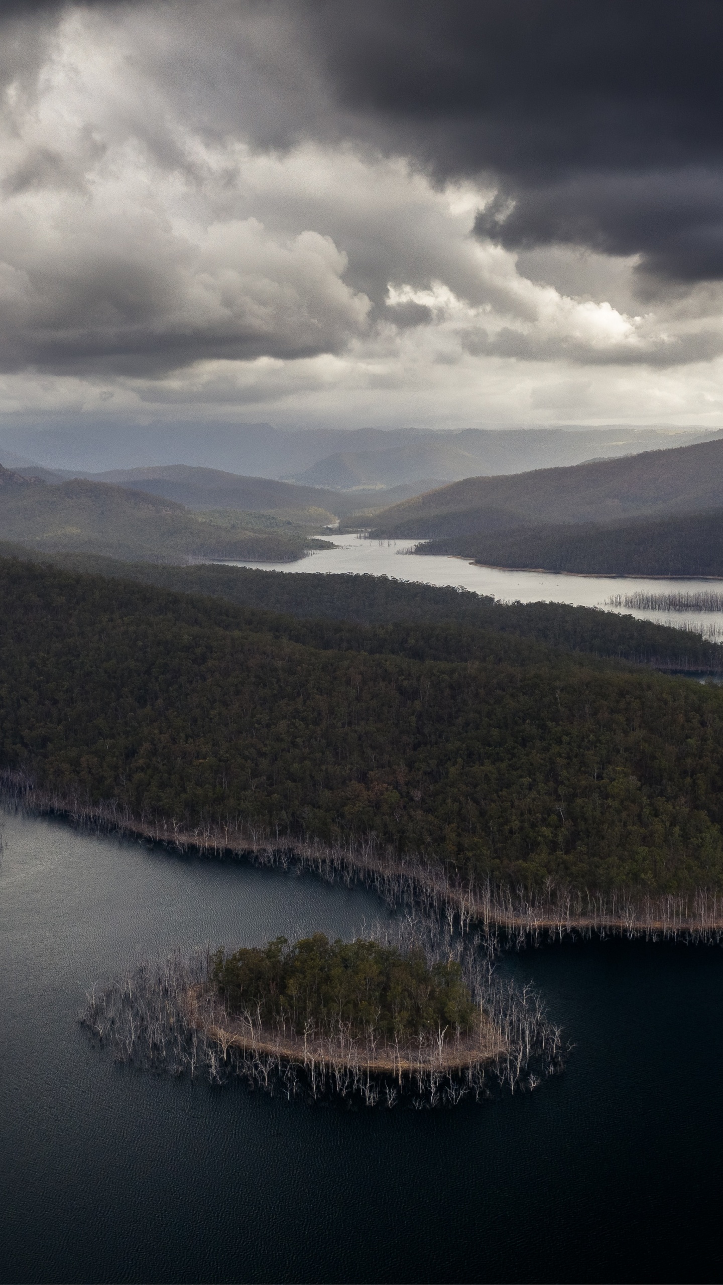 Wasser, Wasserressourcen, Hochland, Cloud, Loch. Wallpaper in 1440x2560 Resolution