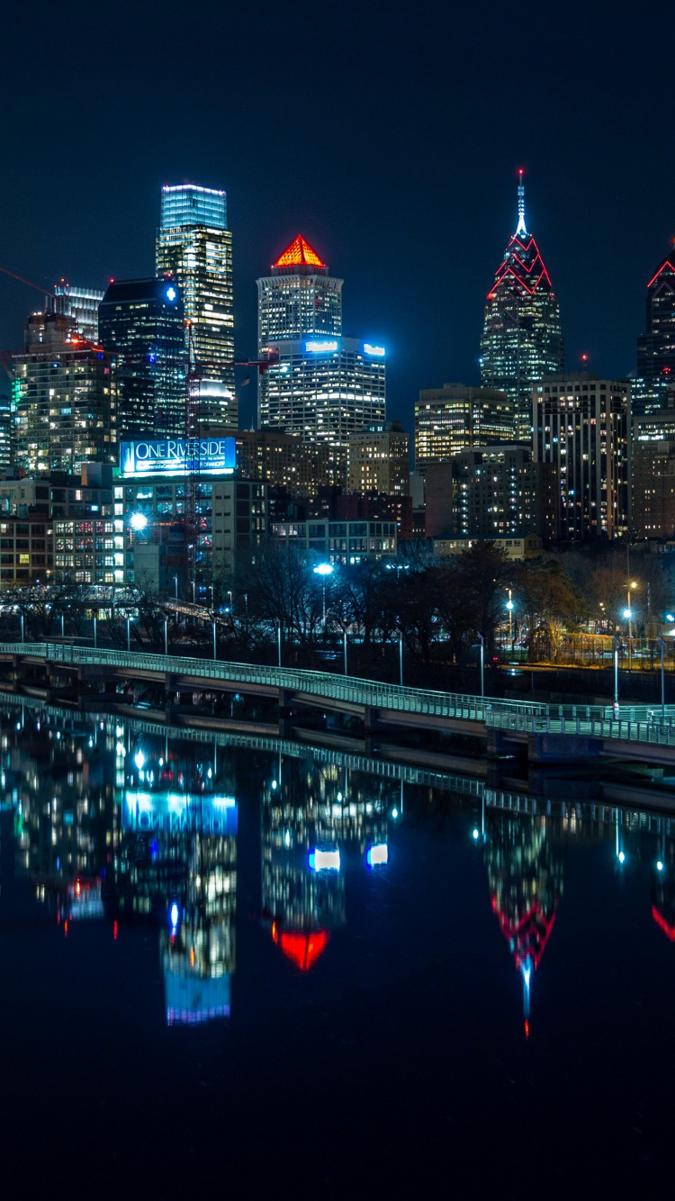 Skyline Der Stadt Bei Nacht Night. Wallpaper in 750x1334 Resolution