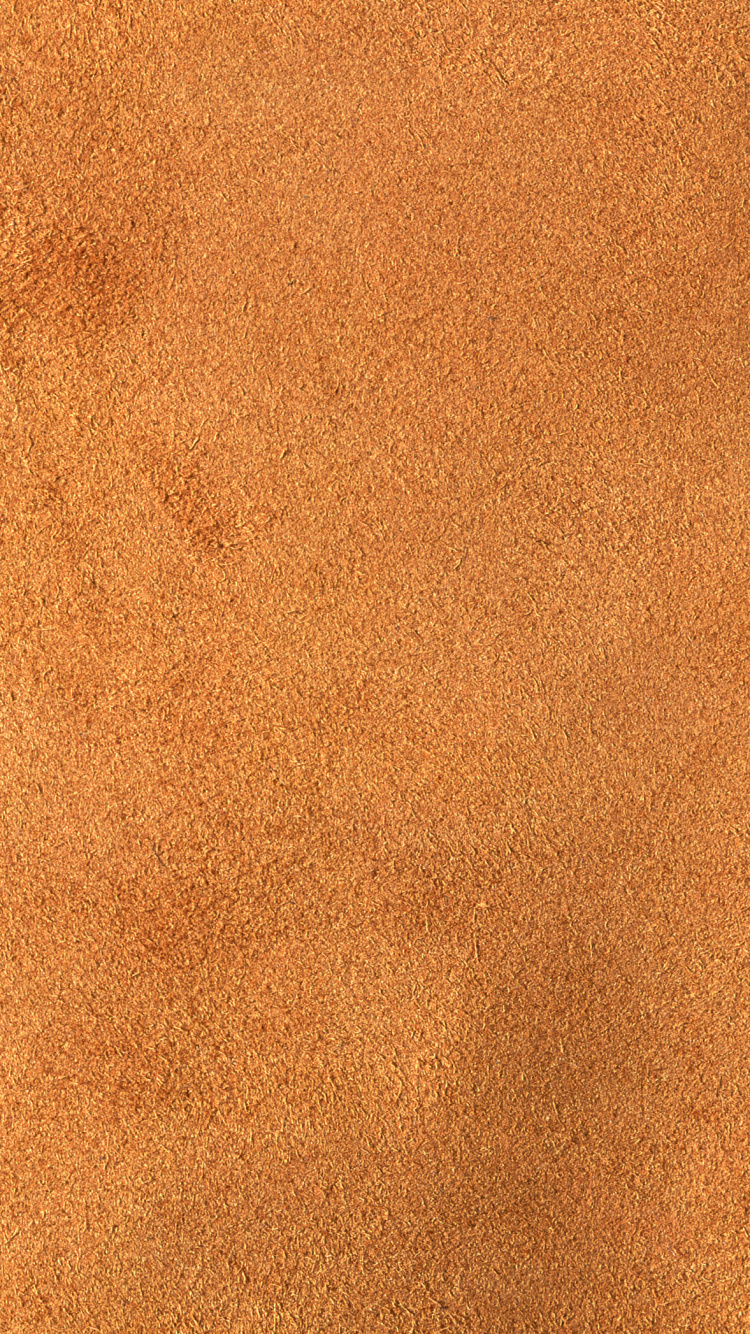 Textile Marron Sur Table en Bois Marron. Wallpaper in 750x1334 Resolution