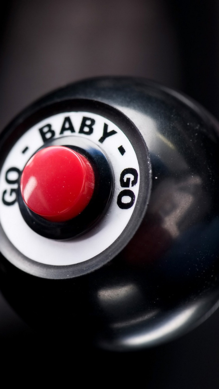 Schwarzer Und Roter Runder Knopf. Wallpaper in 750x1334 Resolution