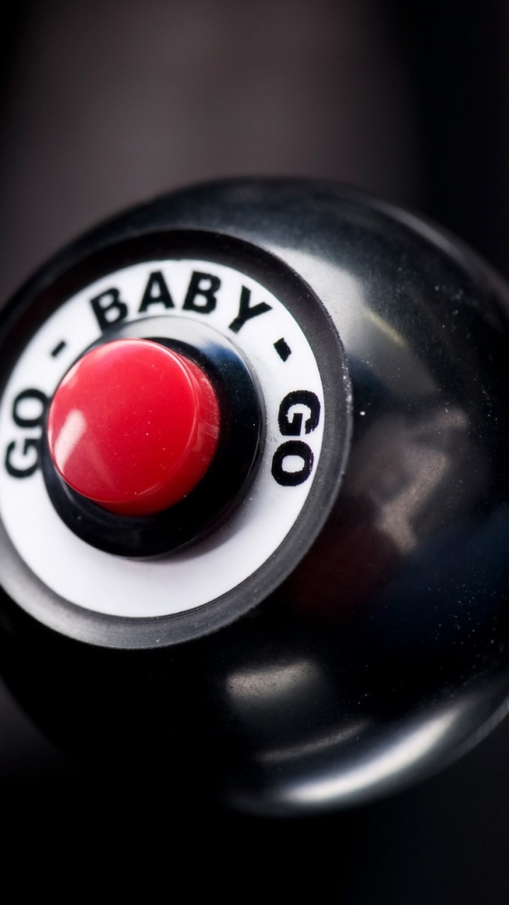 Black and Red Round Button. Wallpaper in 720x1280 Resolution