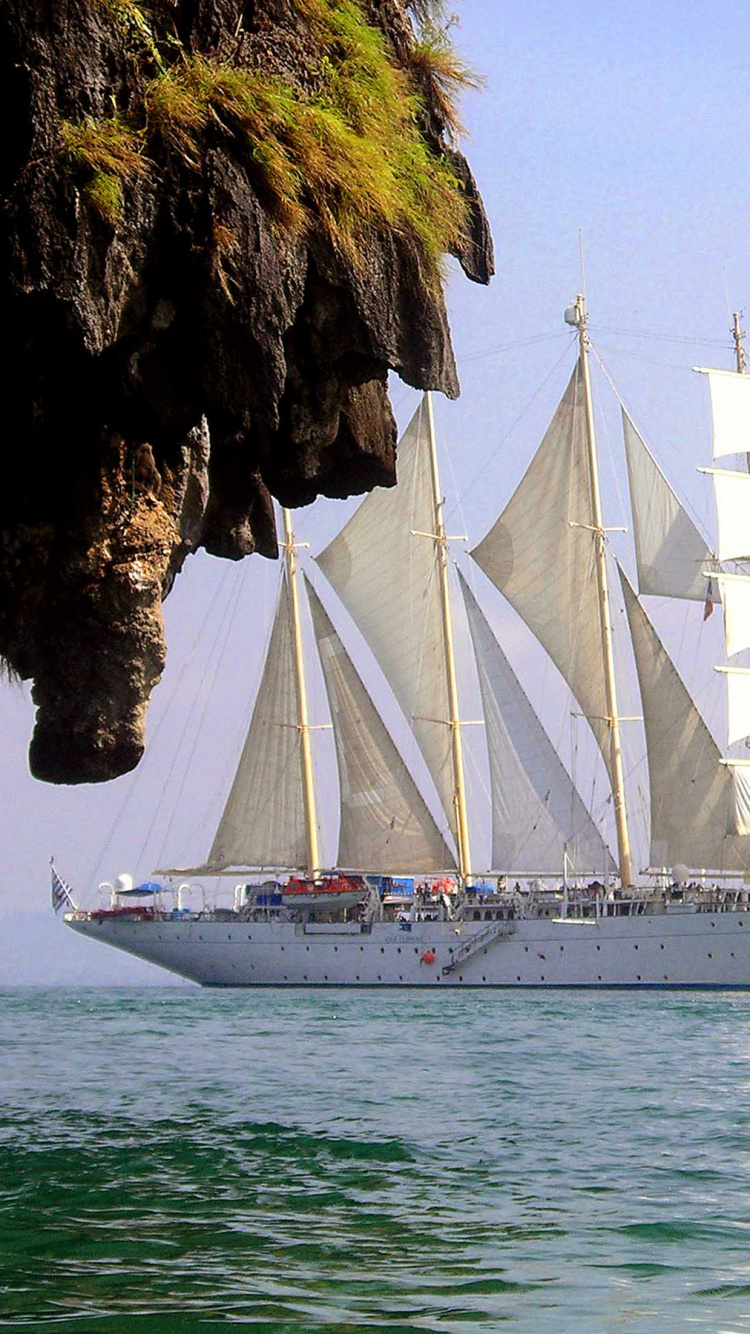White Sail Boat on Sea During Daytime. Wallpaper in 750x1334 Resolution