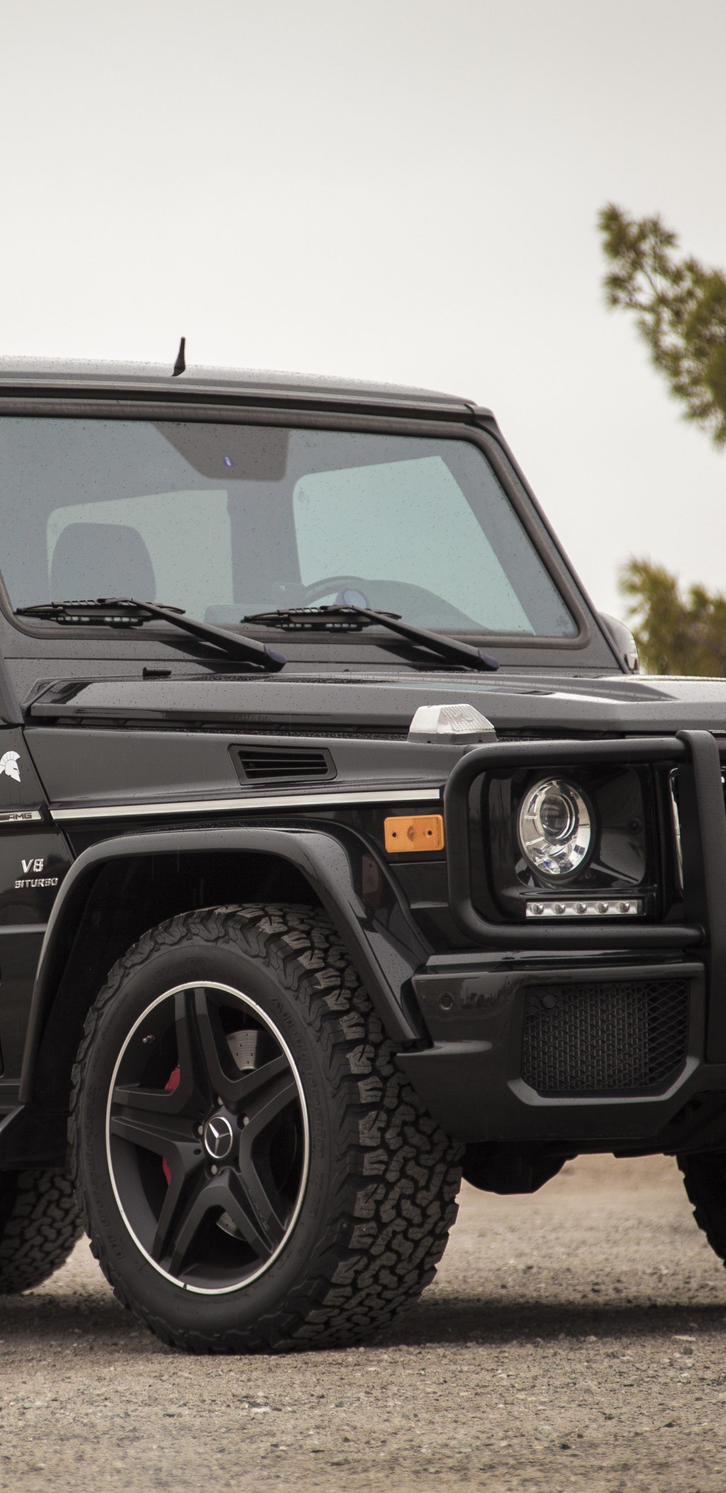 Black Jeep Wrangler on Road During Daytime. Wallpaper in 1440x2960 Resolution
