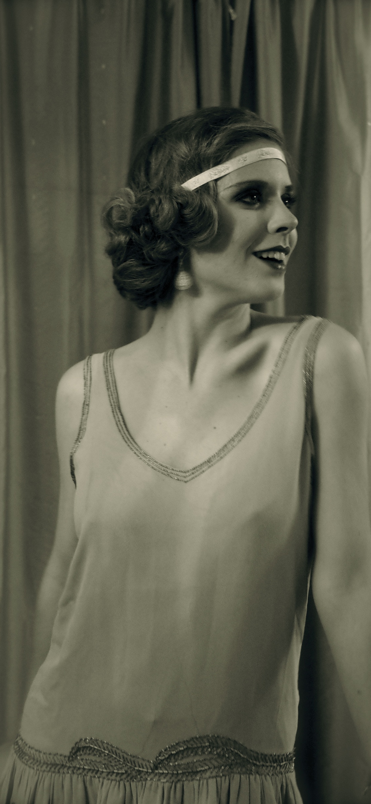 Beauté, Coiffure, Des Années 1920, Mode, Épaule. Wallpaper in 1242x2688 Resolution