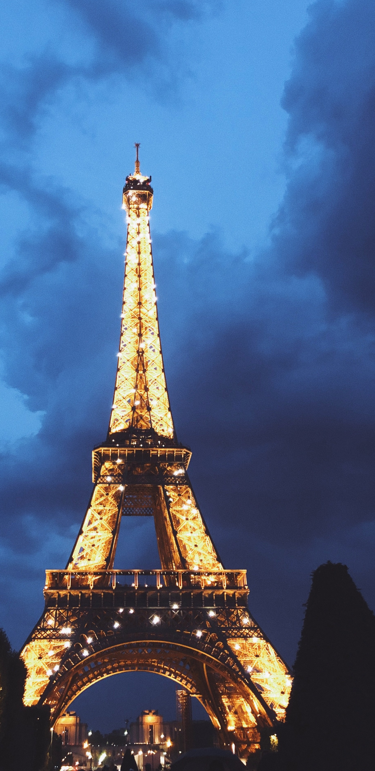Tour Eiffel, Attraction Touristique, National Historic Landmark, Monument, Blue. Wallpaper in 1440x2960 Resolution