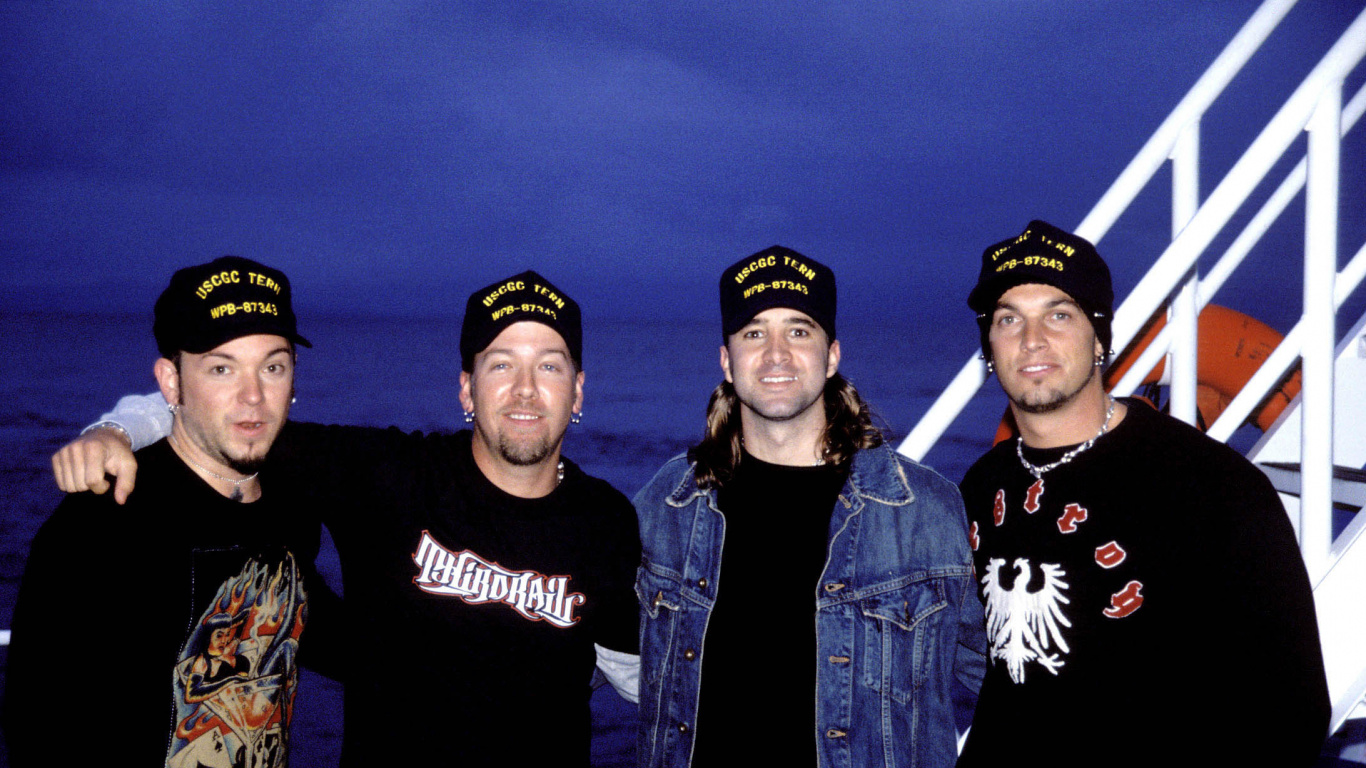 Post-grunge, Lead-Gesang, Team, Scott Phillips, Sänger. Wallpaper in 1366x768 Resolution