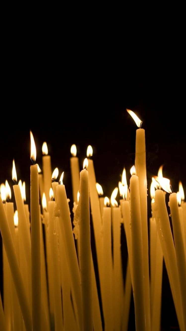 Kerze, Licht, Flamme, Innenarchitektur, Wachs. Wallpaper in 750x1334 Resolution