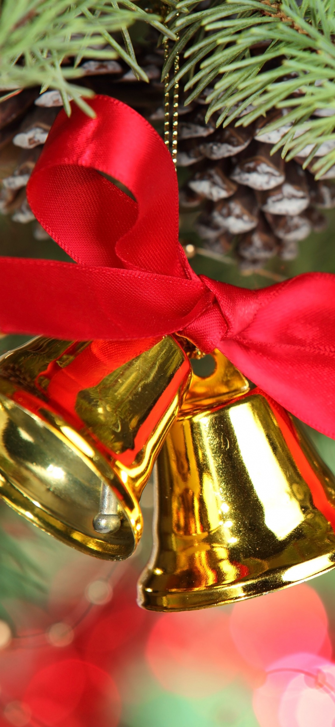 Décoration de Noël, Le Jour De Noël, Jingle Bell, Arbre de Noël, Ornement de Noël. Wallpaper in 1125x2436 Resolution