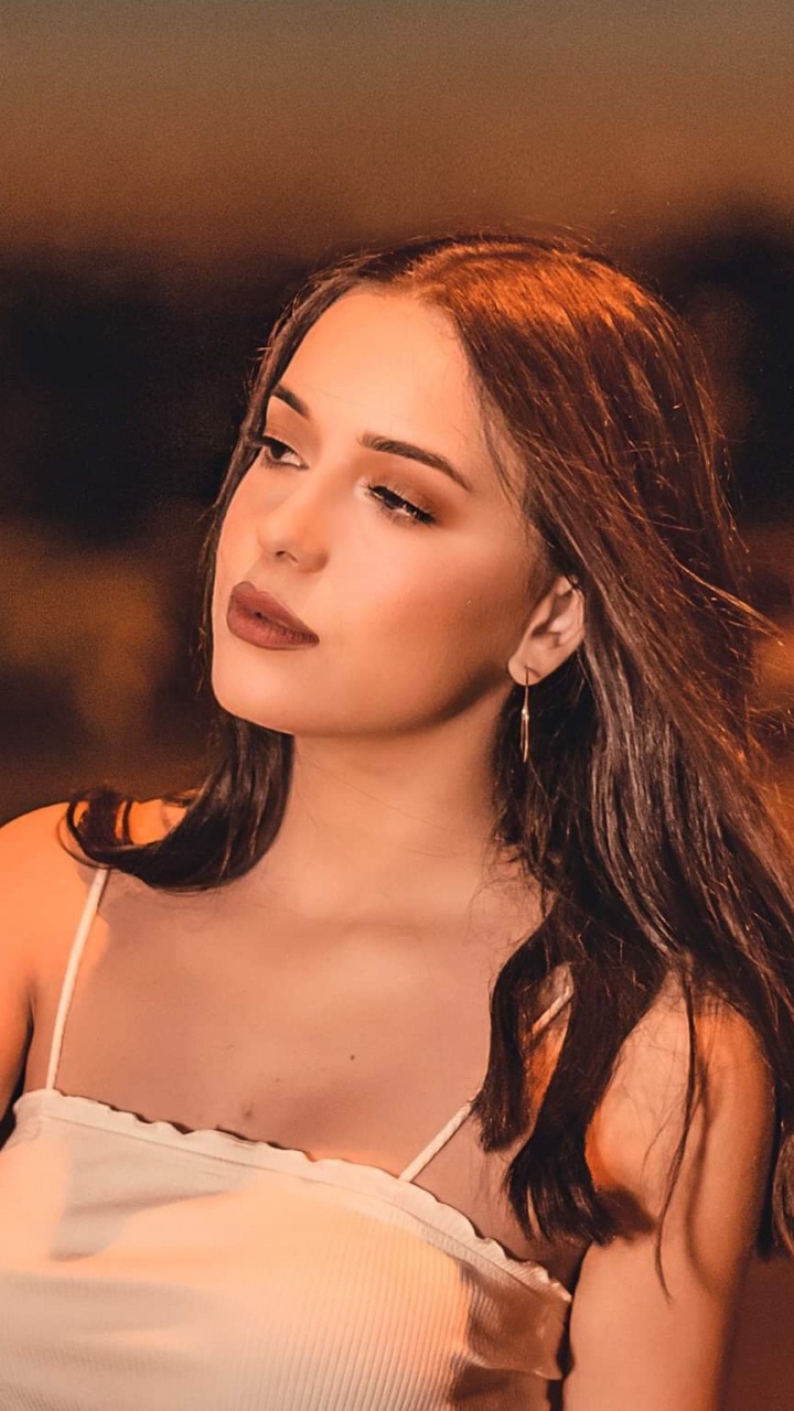 Sparkler, Beauty, Party Supply, Brown Hair, Long Hair. Wallpaper in 720x1280 Resolution