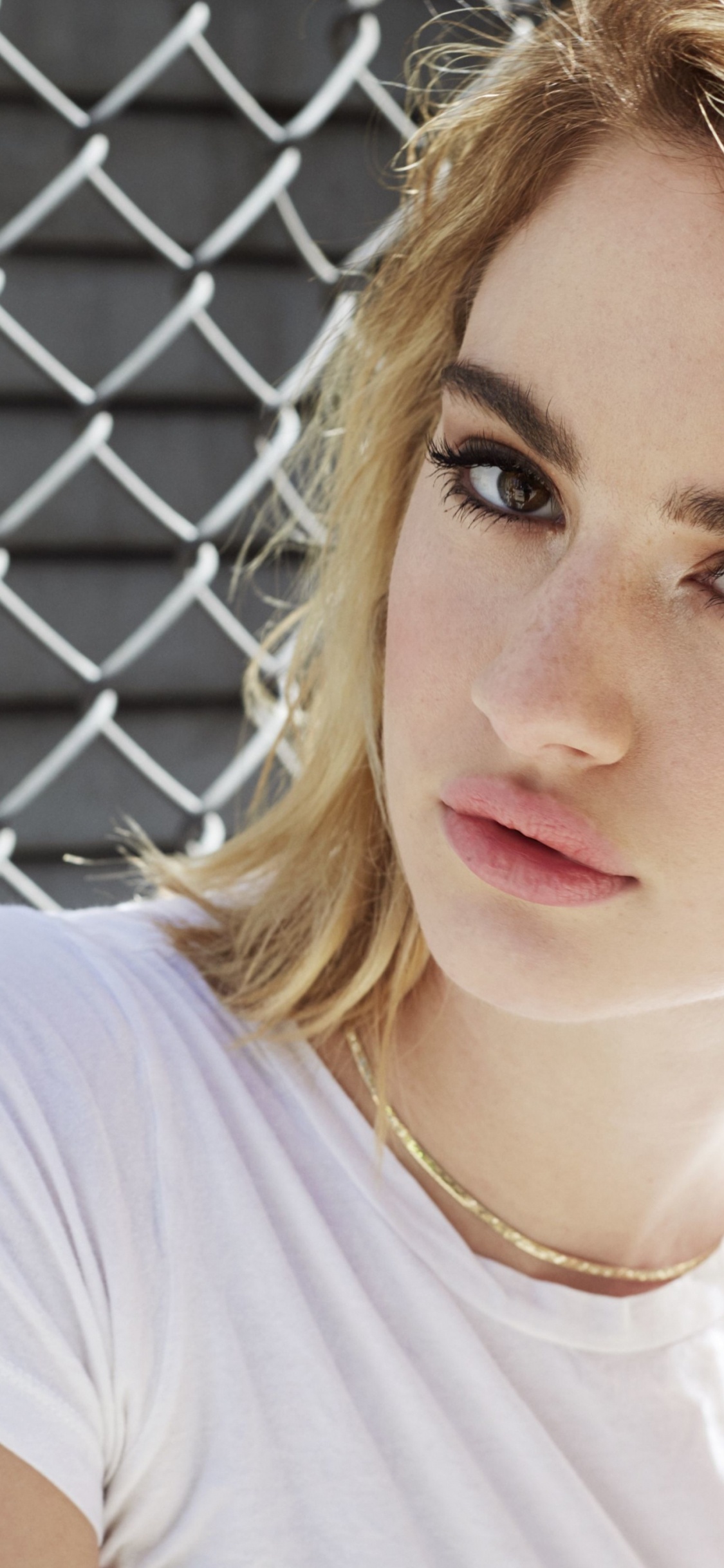 Donc Paulo Zoo, Grace Van Patten, New York, Clochard, Acteur. Wallpaper in 1125x2436 Resolution