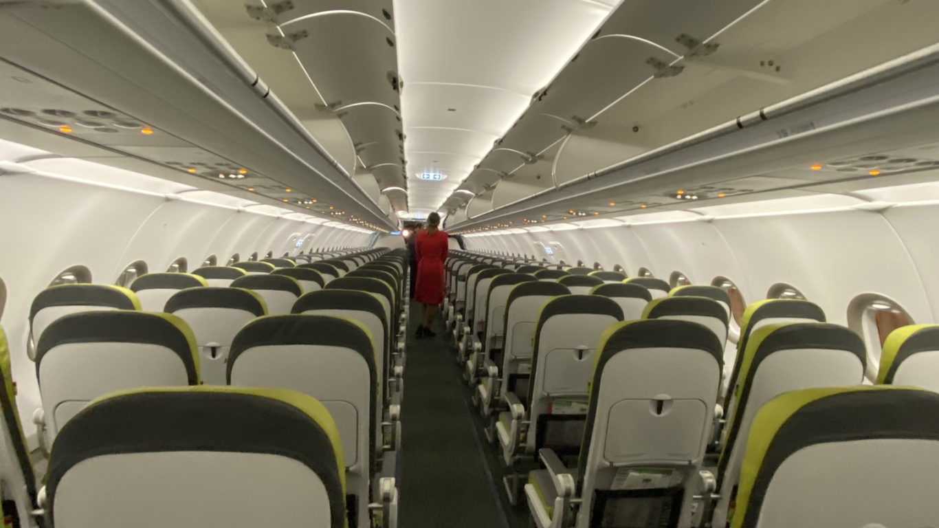 航空公司, 空中旅行, 客机, 航空, 乘客 壁纸 1366x768 允许