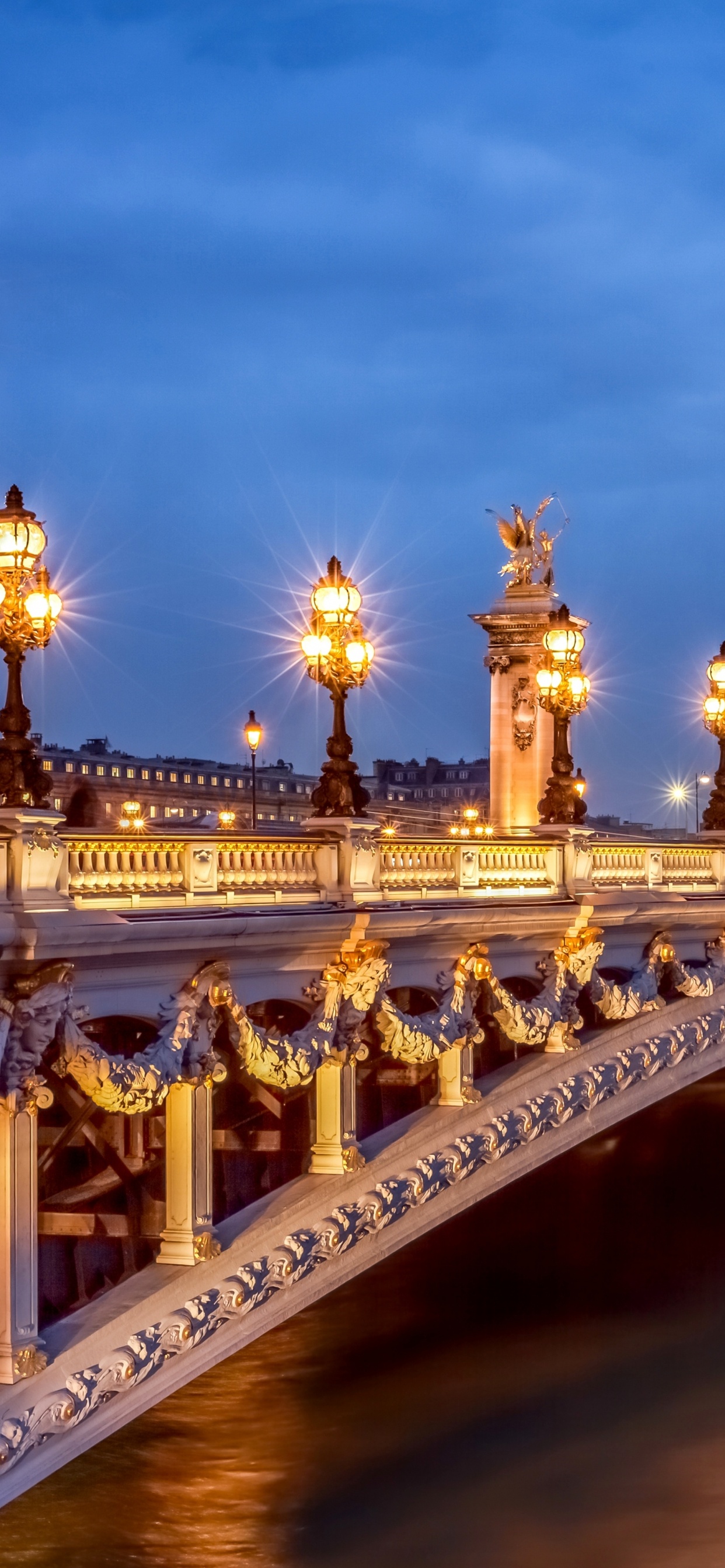 Bâtiment en Béton Blanc Pendant la Nuit. Wallpaper in 1242x2688 Resolution
