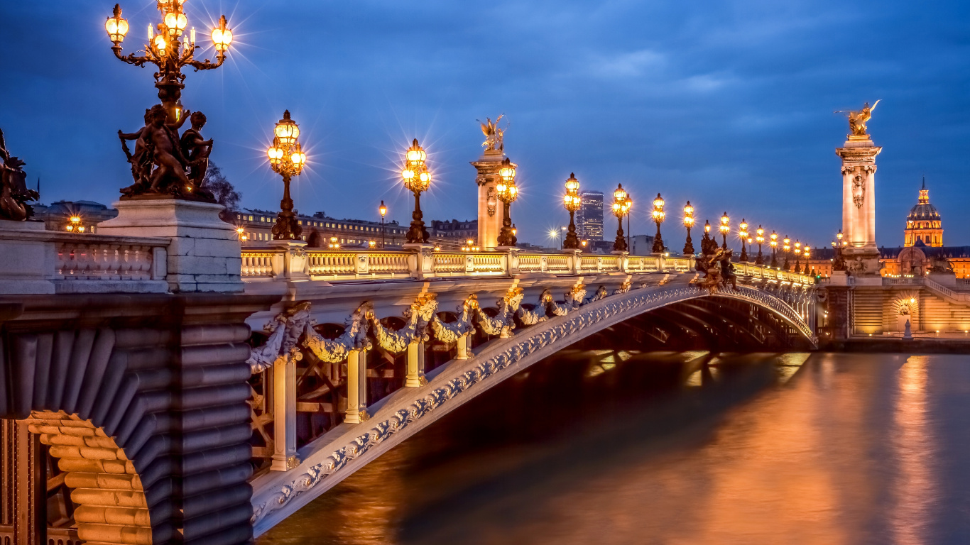 Bâtiment en Béton Blanc Pendant la Nuit. Wallpaper in 1366x768 Resolution