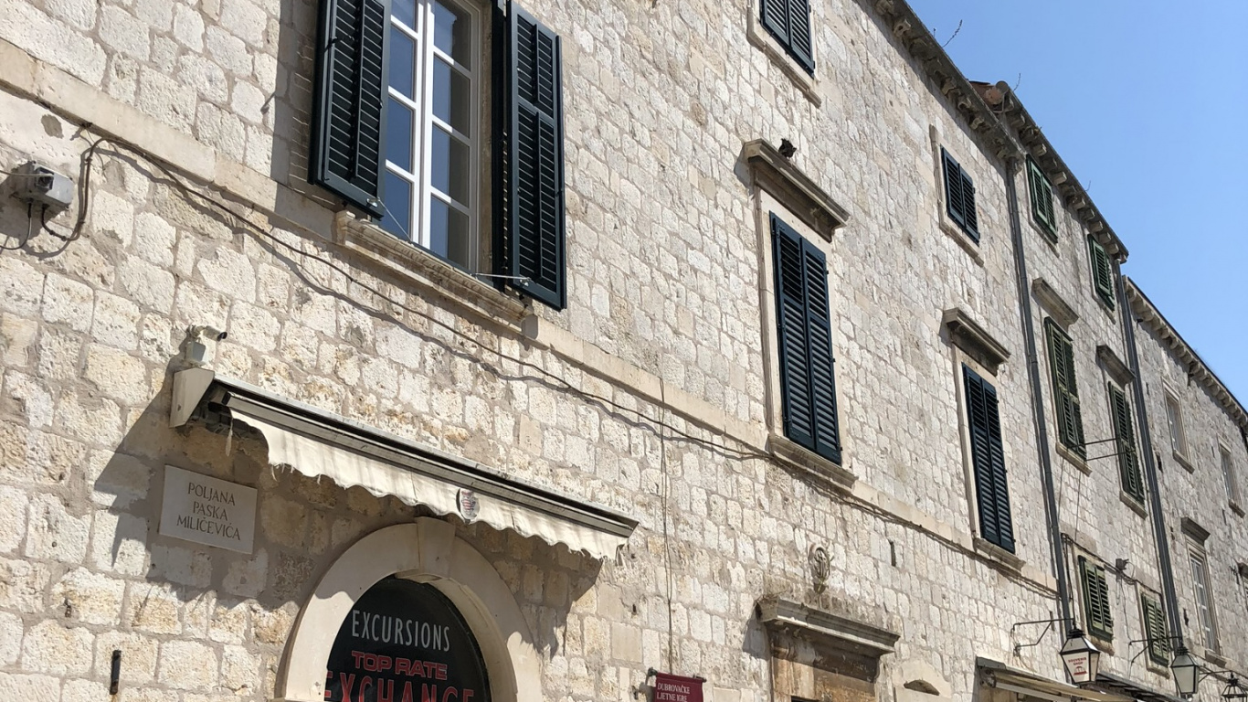 L'architecture Médiévale, Fenêtre, Propriété, Façade, Mur. Wallpaper in 1366x768 Resolution