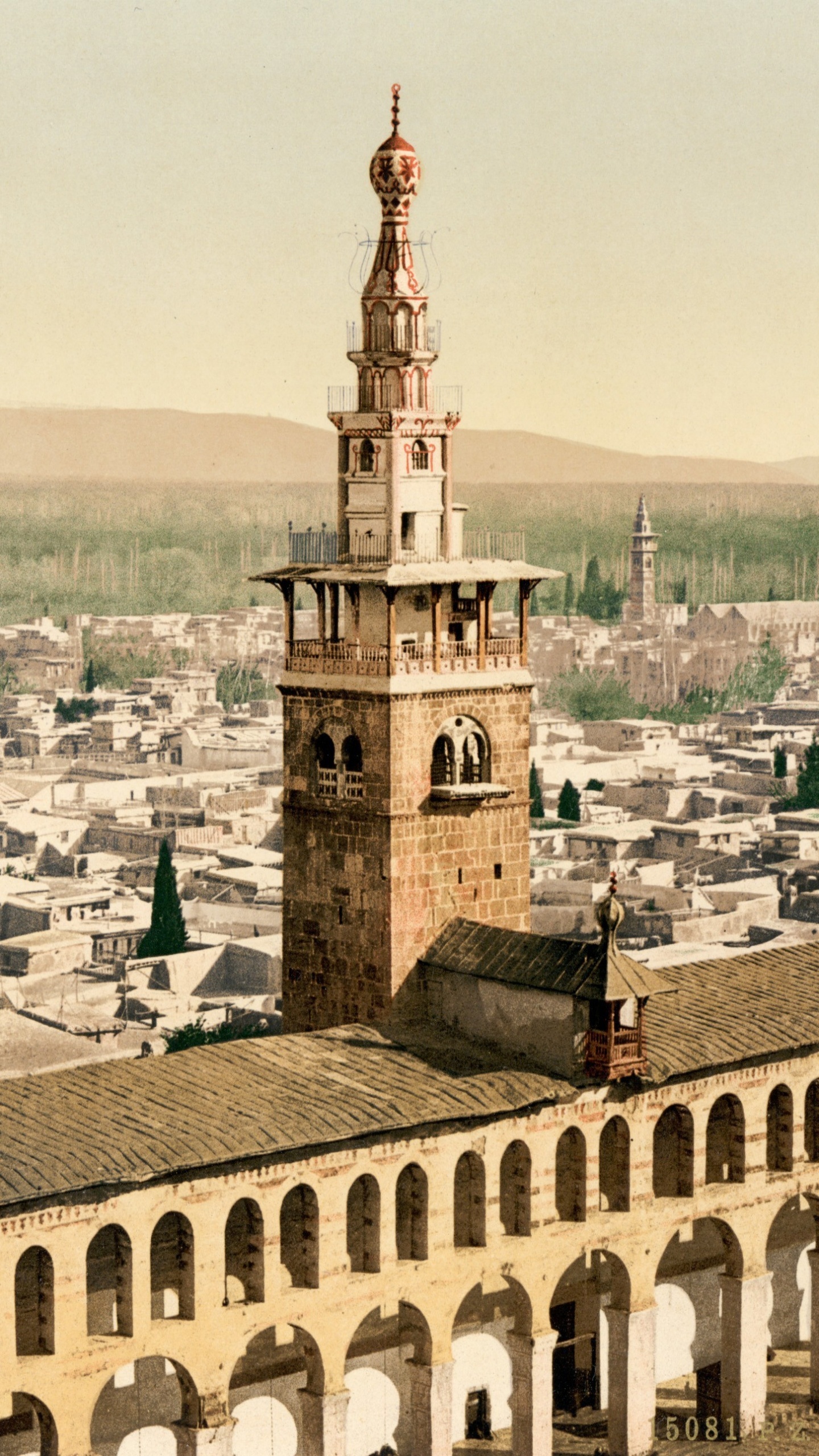 Luftaufnahme Von Stadtgebäuden Tagsüber. Wallpaper in 1440x2560 Resolution