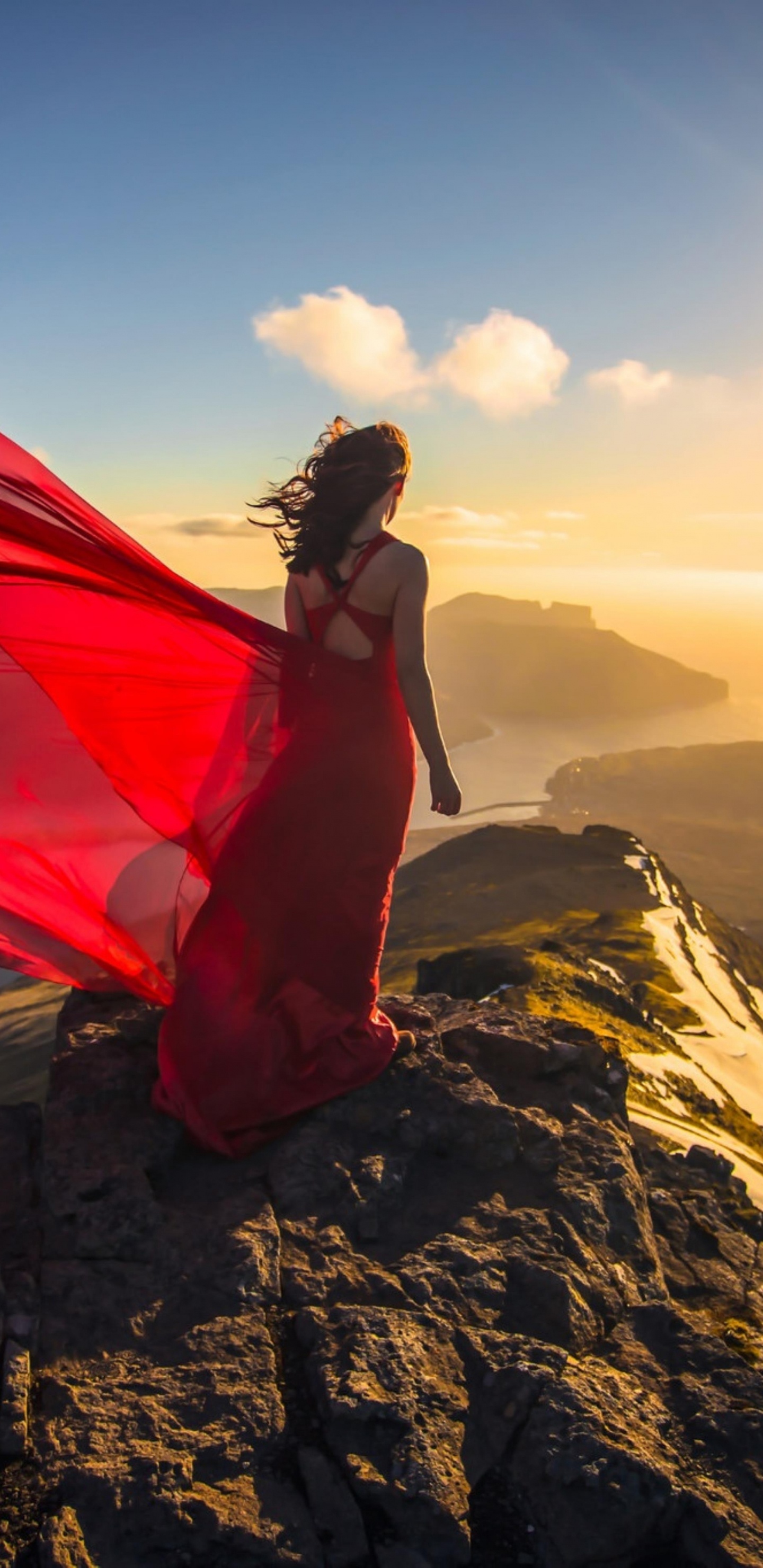 人们在自然界, 快乐的, 阳光, 伞, 日落 壁纸 1440x2960 允许