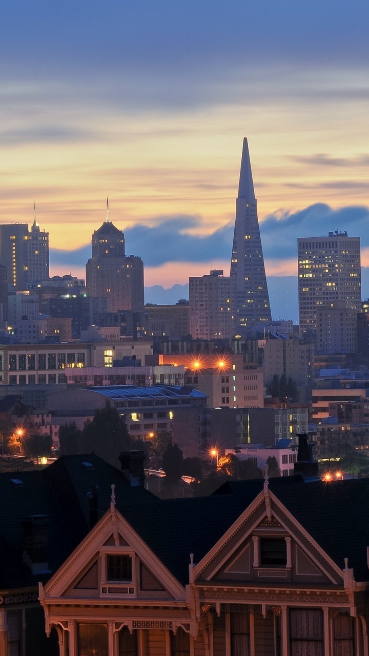 Skyline Der Stadt Bei Nacht Night. Wallpaper in 720x1280 Resolution