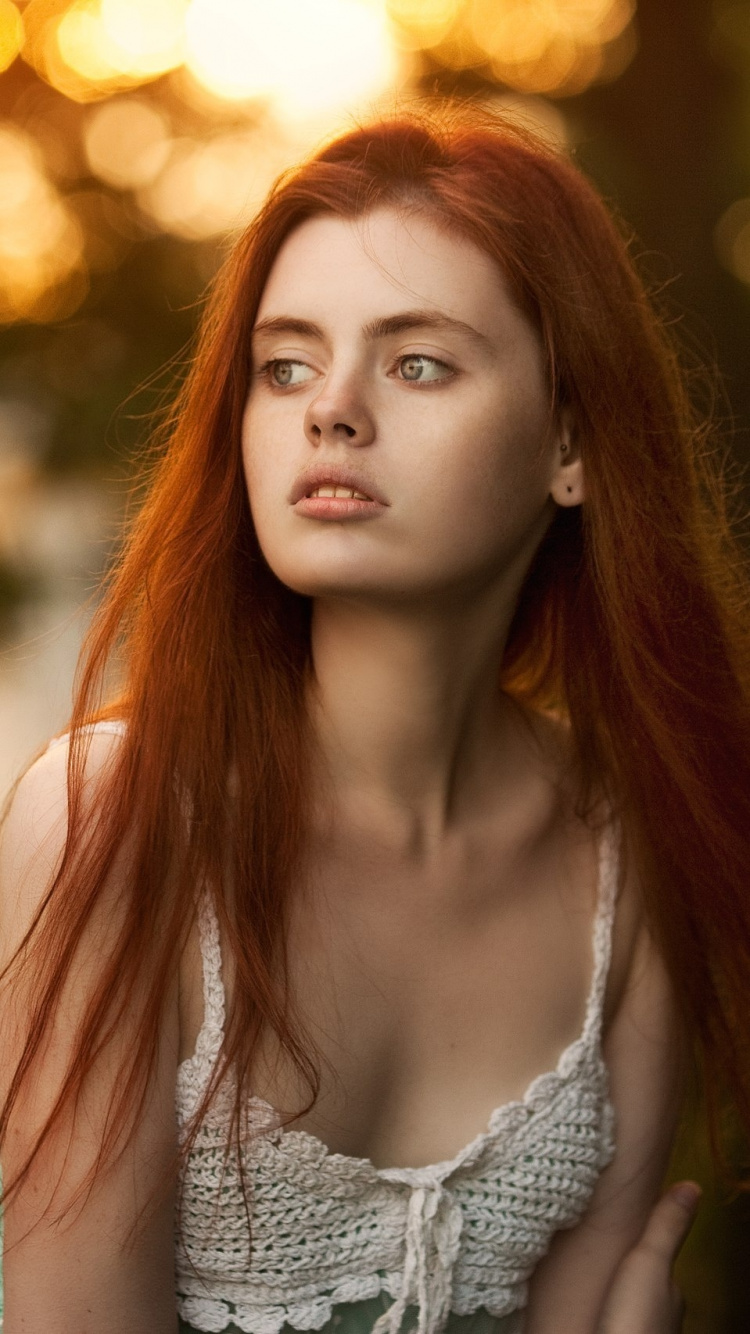 Rote Haare, Haar, Menschen in Der Natur, Gesicht, Schönheit. Wallpaper in 750x1334 Resolution