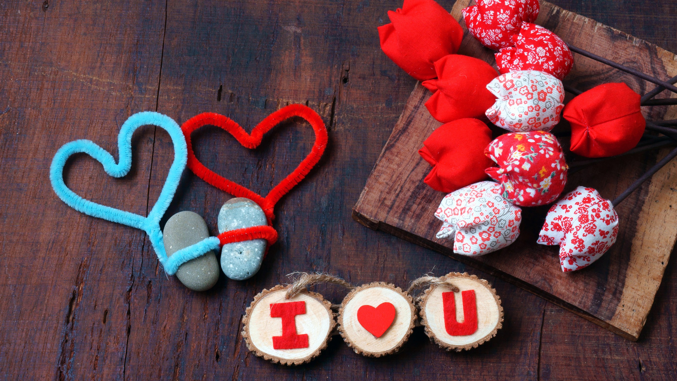Romance, Heart, Valentines Day, Sweetness, Love. Wallpaper in 2560x1440 Resolution