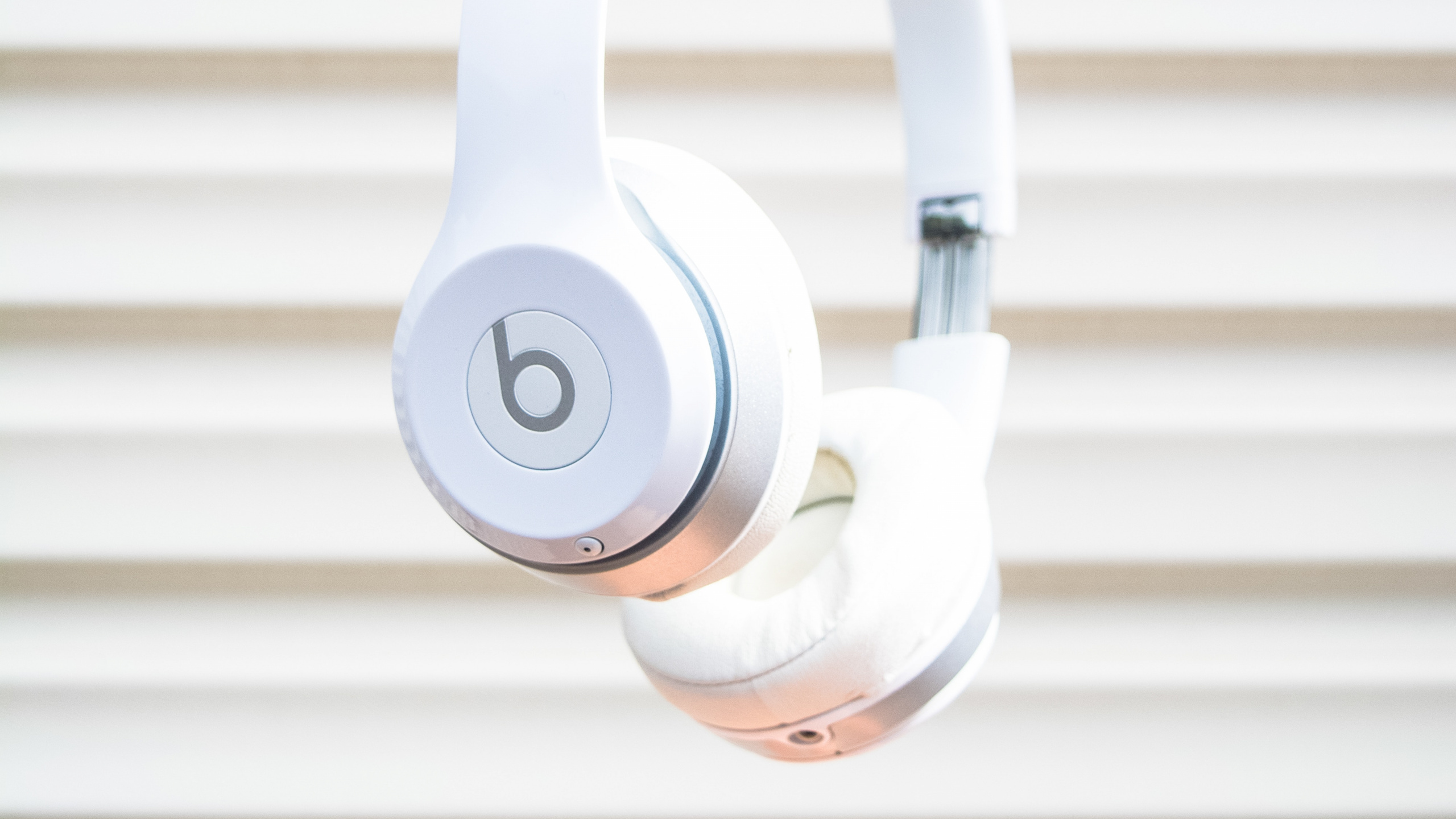 Beats Electronics, L'équipement Audio, Gadget, Technologie, Dispositif Électronique. Wallpaper in 2560x1440 Resolution