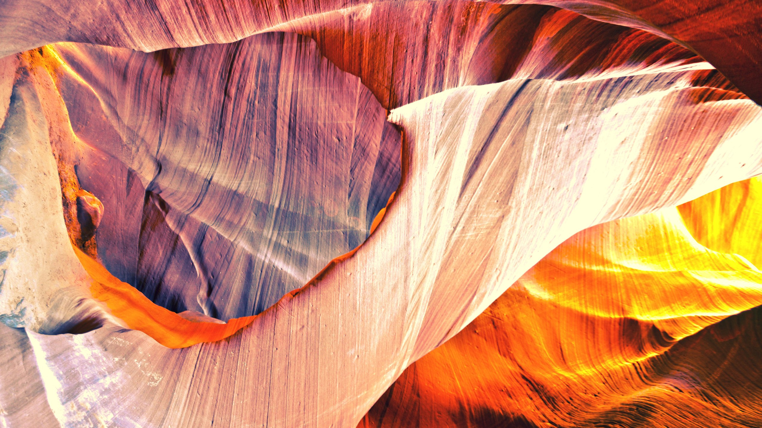 Brown and White Rock Formation. Wallpaper in 2560x1440 Resolution