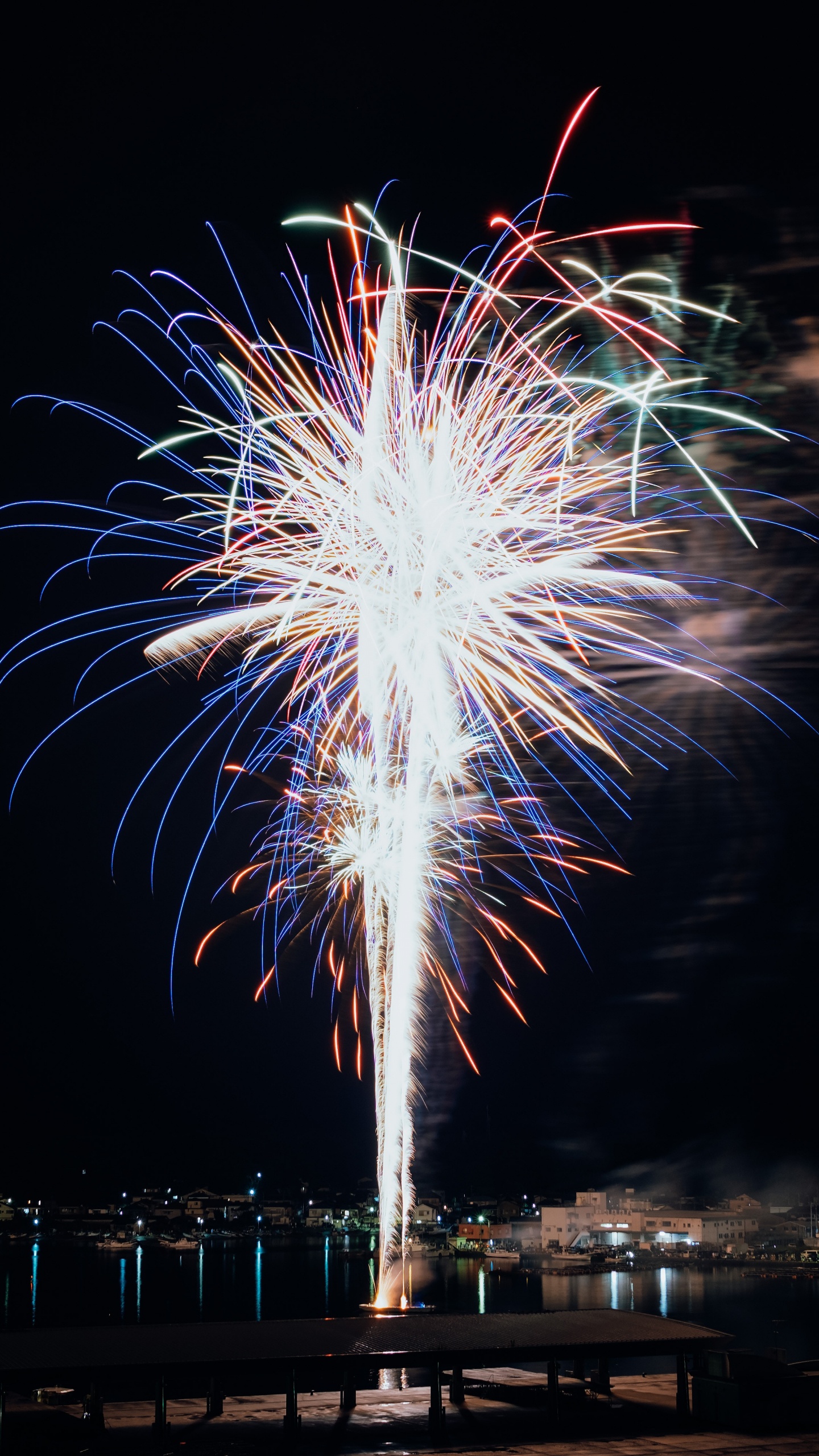 Fireworks, New Years Day, Night, Midnight, Event. Wallpaper in 1440x2560 Resolution