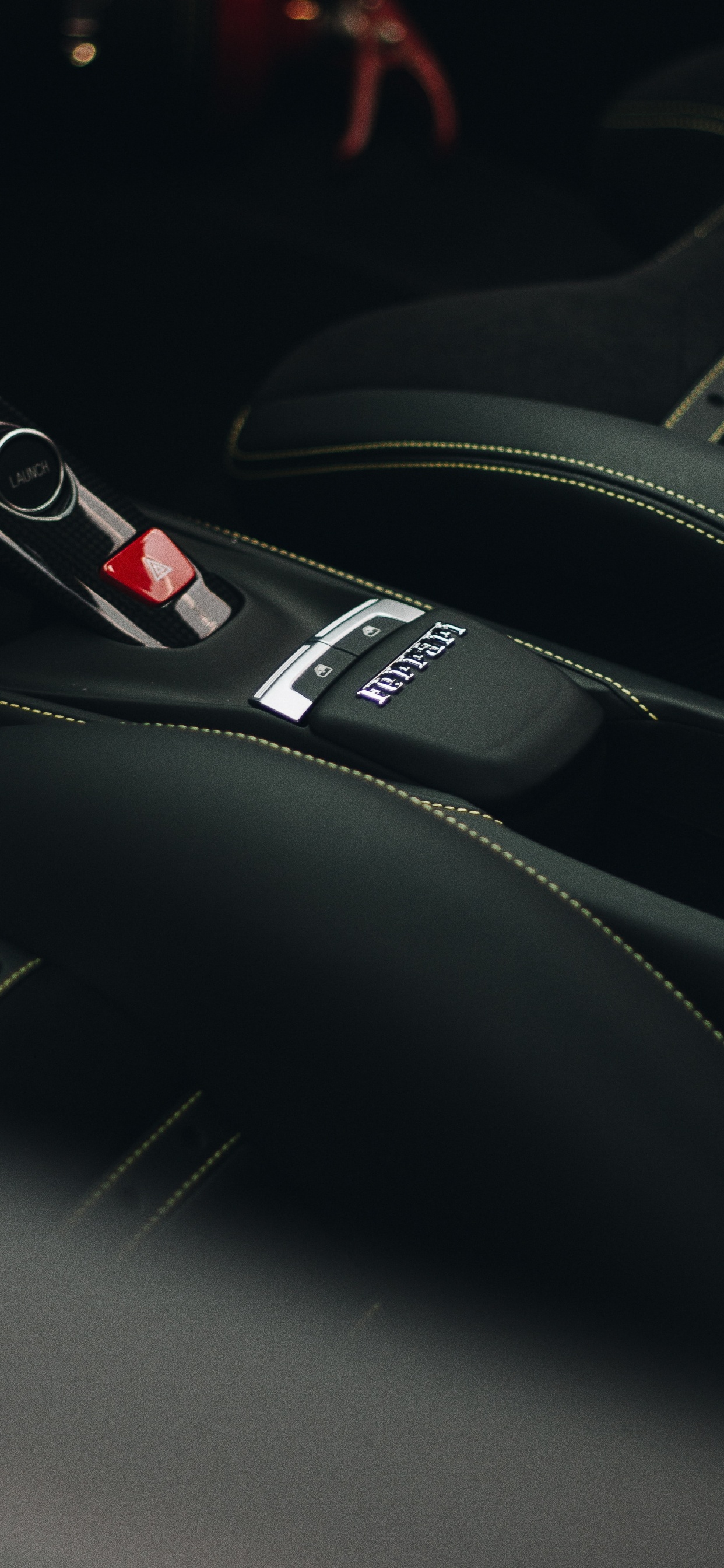 Volant de Voiture Noir et Rouge. Wallpaper in 1242x2688 Resolution