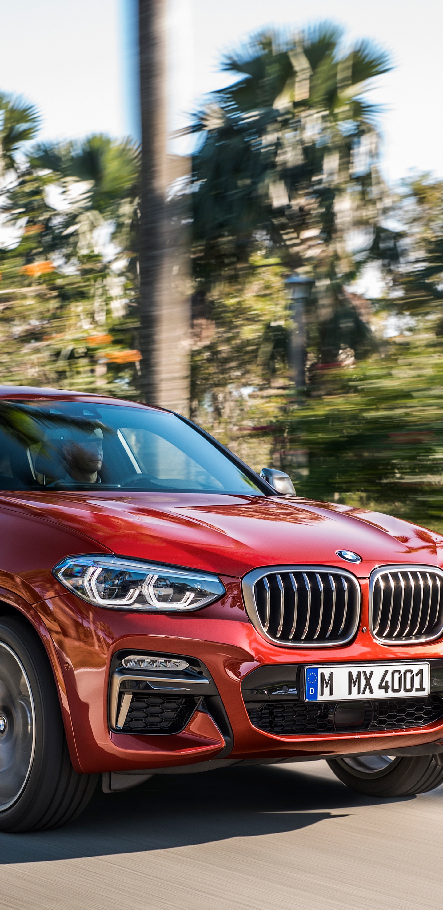 Voiture Honda Rouge Sur Route Pendant la Journée. Wallpaper in 1440x2960 Resolution