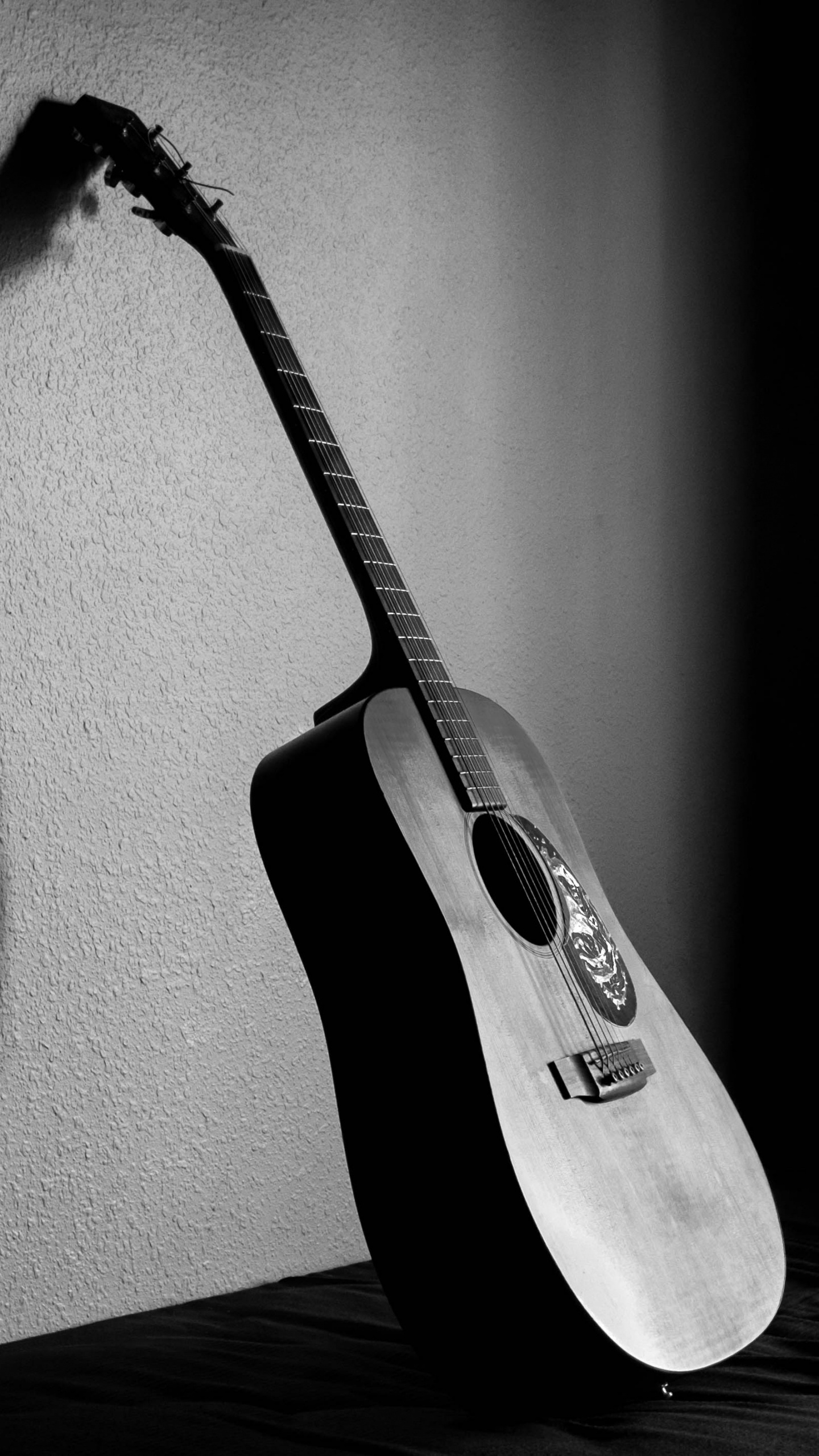 Guitar, String Instrument, Acoustic Guitar, Musical Instrument, Plucked String Instruments. Wallpaper in 1440x2560 Resolution