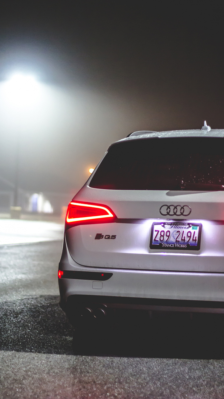 Light, Cars, Mid Size Car, Full Size Car, Luxury Car. Wallpaper in 750x1334 Resolution