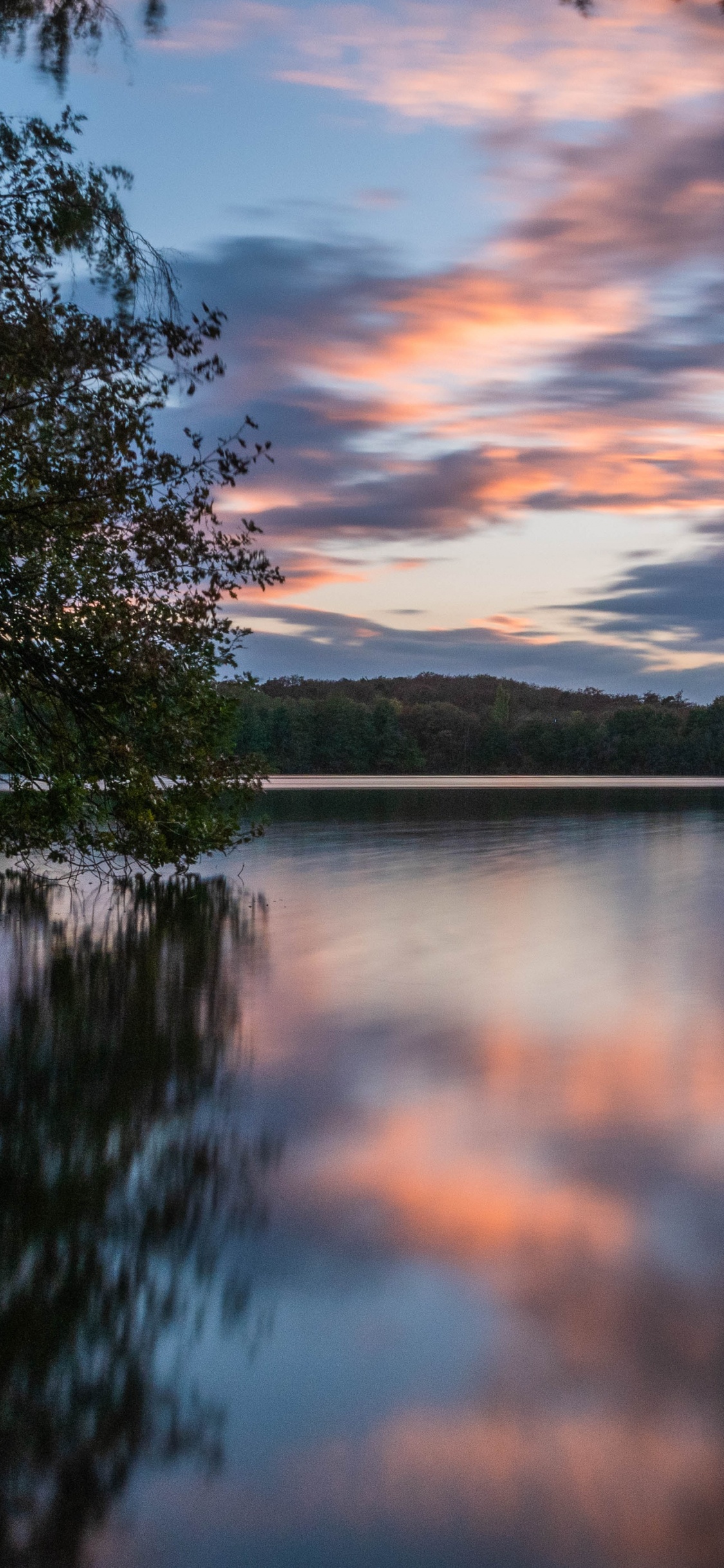 Agua, Reflexión, Naturaleza, Paisaje Natural, Lago. Wallpaper in 1125x2436 Resolution