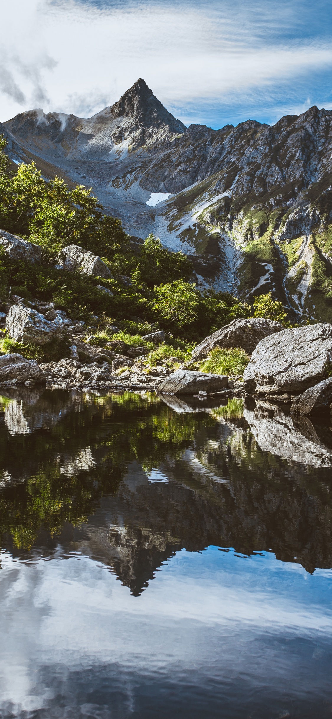 Bergkette, Mount Scenery, Alpen, Bergigen Landschaftsformen, Reflexion. Wallpaper in 1125x2436 Resolution