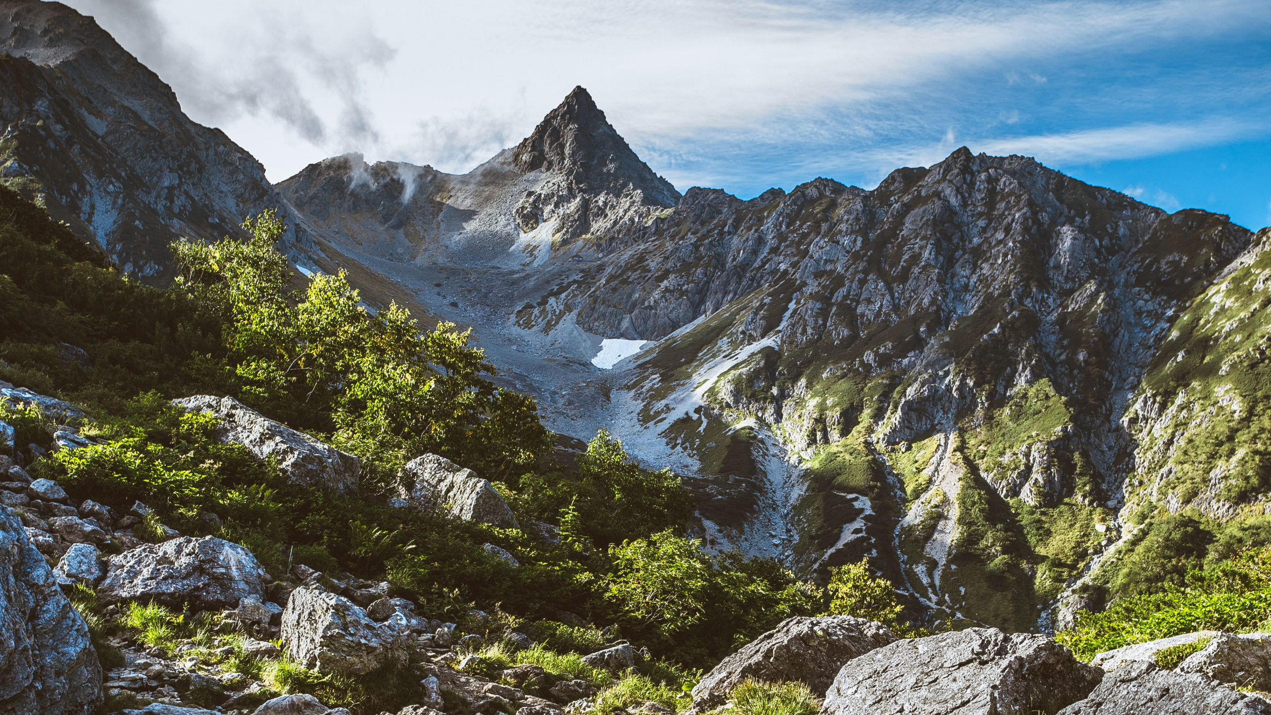 Mountain, Mountain Range, Mount Scenery, Alps, Mountainous Landforms. Wallpaper in 2560x1440 Resolution