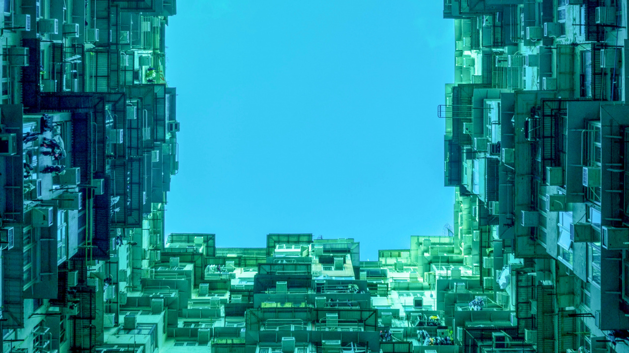 Immeubles de Grande Hauteur Sous Ciel Bleu. Wallpaper in 1280x720 Resolution