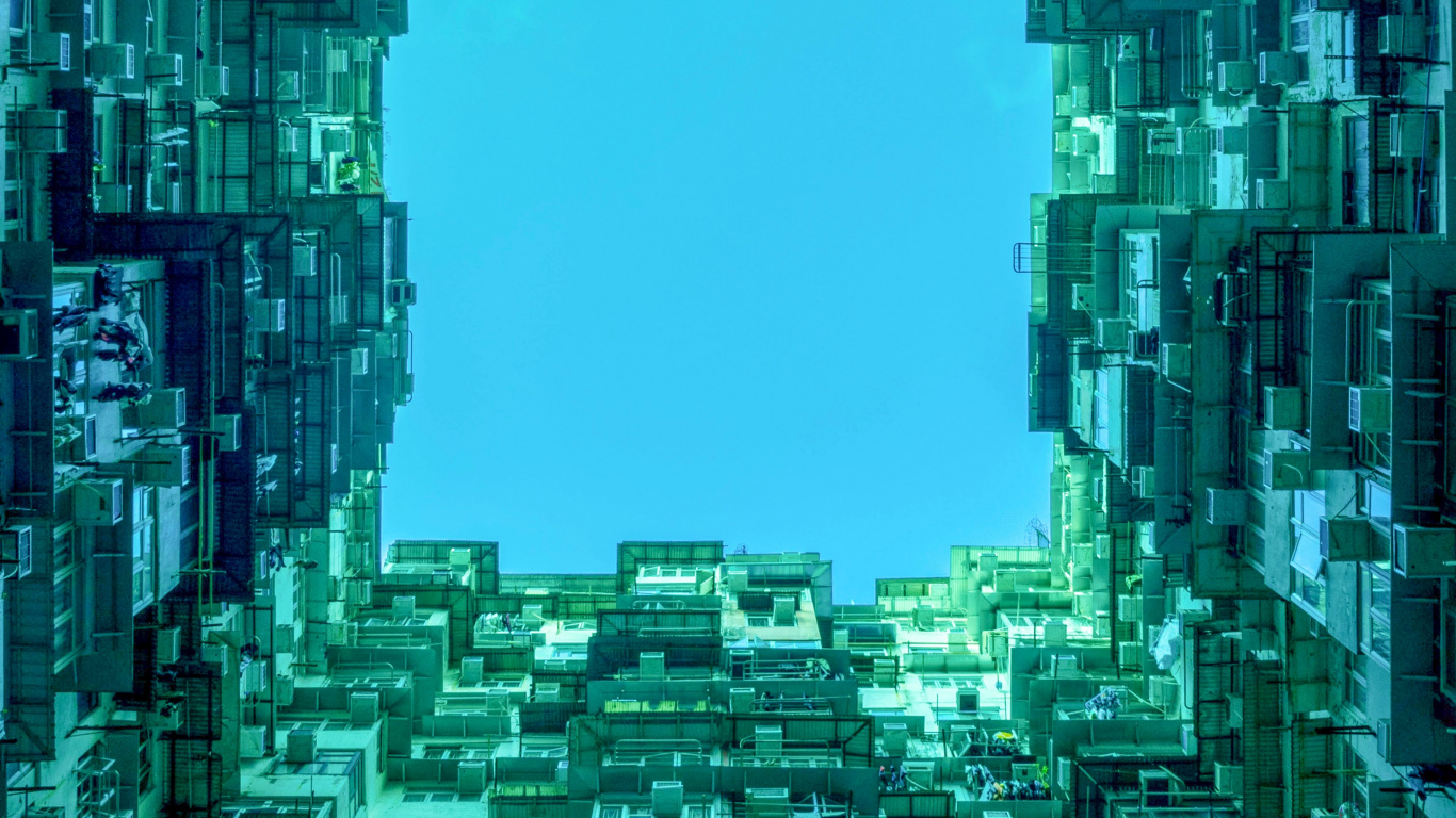 Immeubles de Grande Hauteur Sous Ciel Bleu. Wallpaper in 1366x768 Resolution