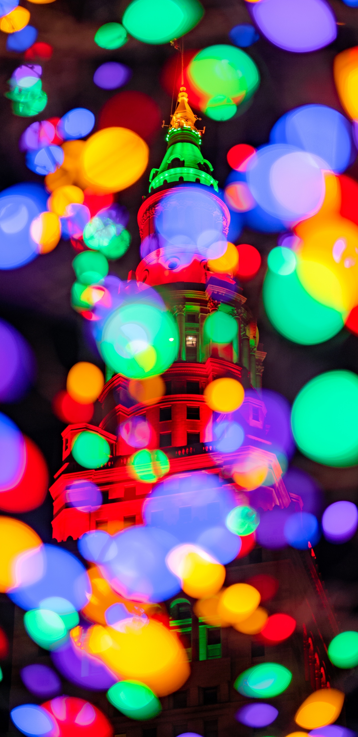 Blaugrünes Und Gelbes Helles Bokeh. Wallpaper in 1440x2960 Resolution