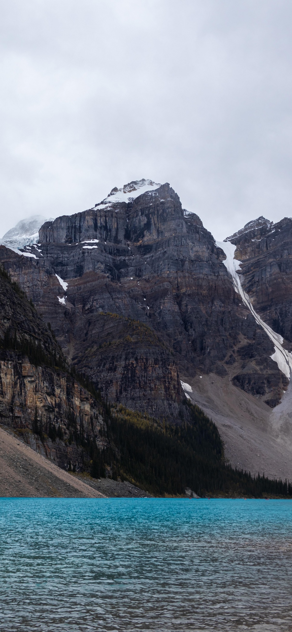 Moraine Lake, Wasser, Cloud, Wasserressourcen, Schnee. Wallpaper in 1125x2436 Resolution