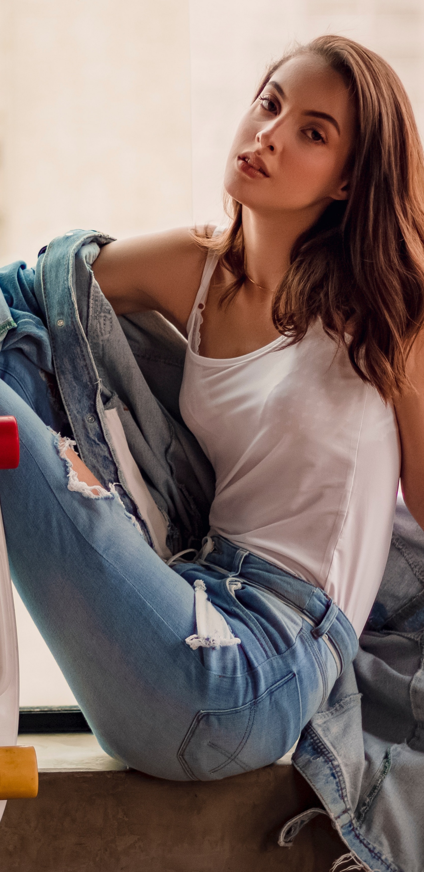 Mode de la Rue, Jeans, Chaussure, Séance, Textile. Wallpaper in 1440x2960 Resolution