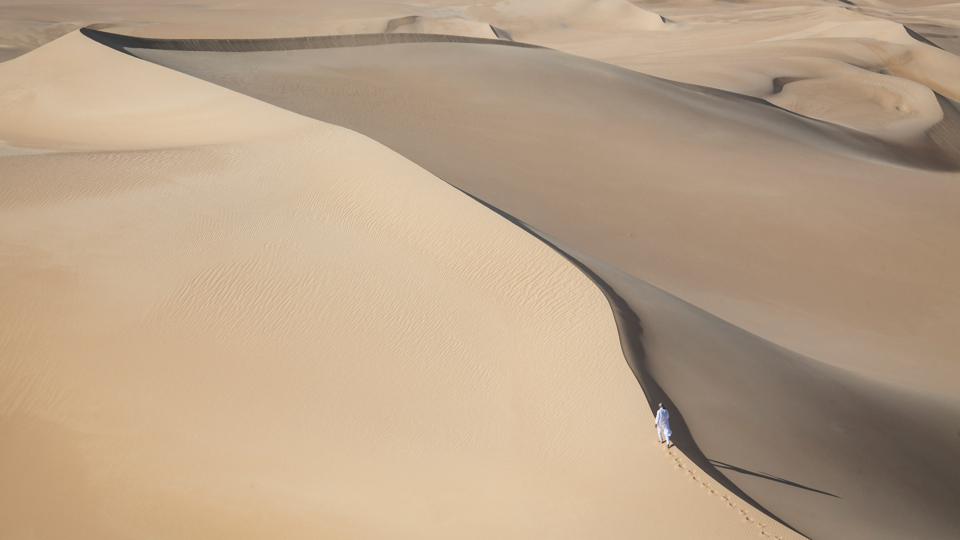 Brown Sand Field During Daytime. Wallpaper in 1920x1080 Resolution